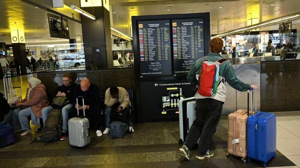 people at Melbourne airport